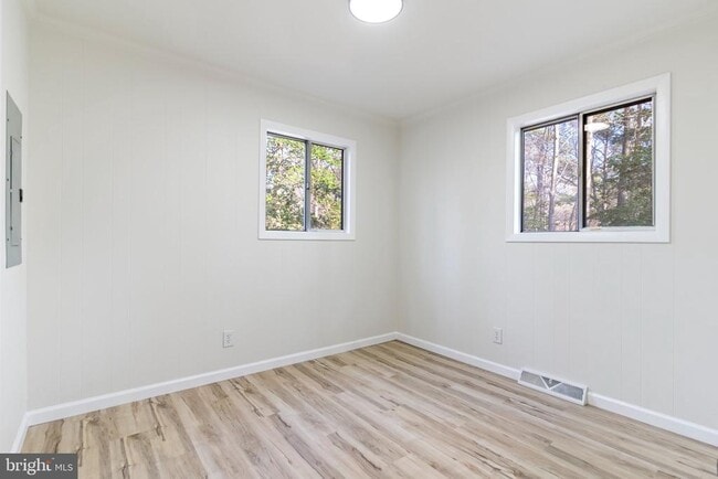Building Photo - 12403 Ridge Rd