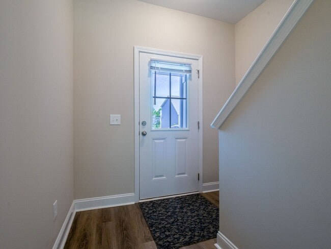 Building Photo - 355 S Stingray Ln