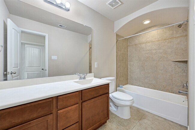 Building Photo - 23023 Verona Vista Dr