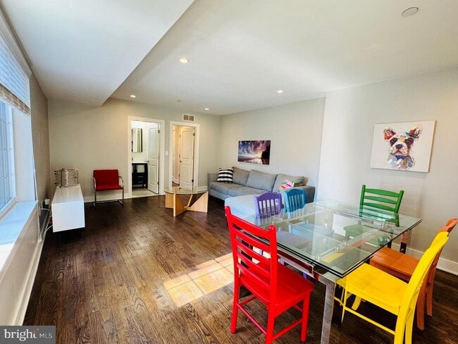 Building Photo - 1012 S Randolph St