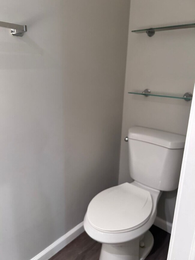 Building Photo - Now Available – Charming 3-Bedroom Home fo...