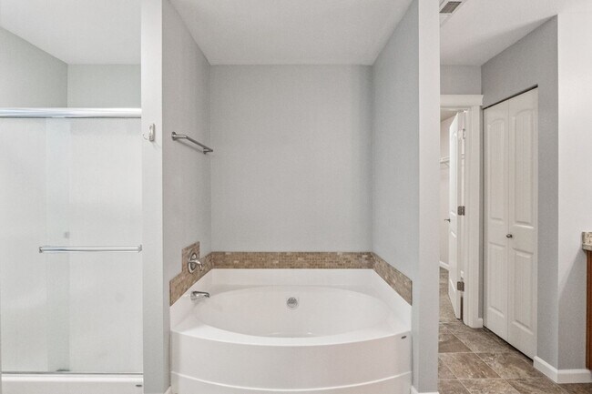 Building Photo - Well maintained 4-Bedroom 2.5 bath Graham home w/ Multiple Living Areas