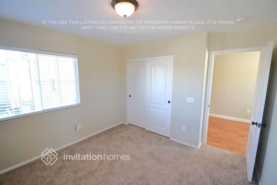Building Photo - 9167 S Cullen Wy
