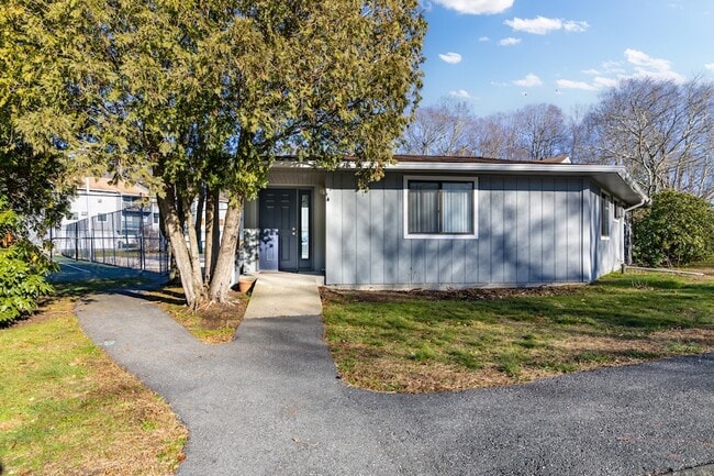 Building Photo - 72 Buddington Rd