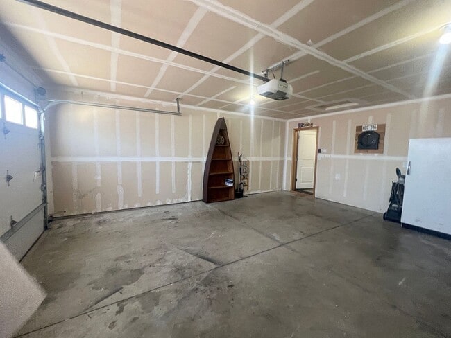 Building Photo - 1770 Pacific Ridge Ln