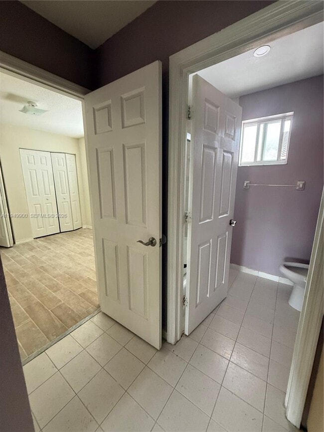 Building Photo - 10644 NW 87th Ct