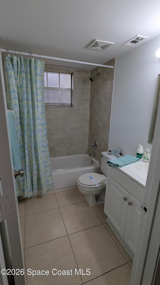 Building Photo - 1633 Sunny Brook Ln