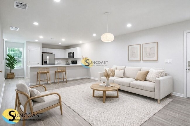 Building Photo - 3821 SW 43rd Ct