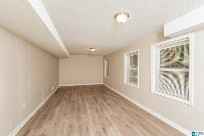 Building Photo - 3814 Mars Ave