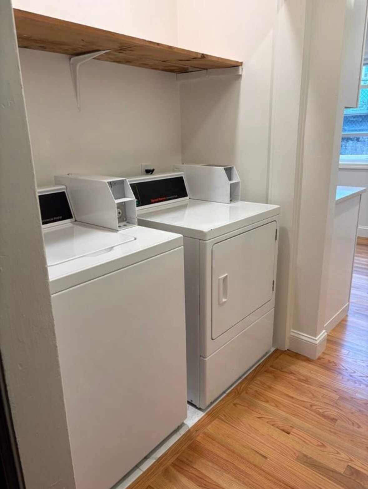 Building Photo - 15 Radnor Rd