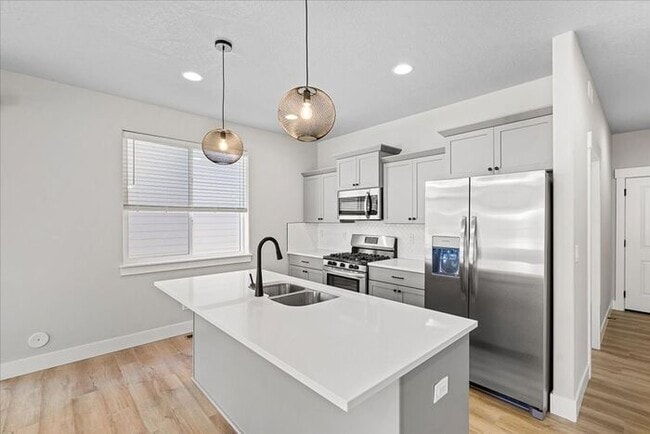 Building Photo - Experience Spacious Luxury: 4 Bedroom, 3 Bath Two-Story Rental Home Awaits