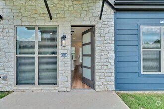 Building Photo - 1408 Forward Dr