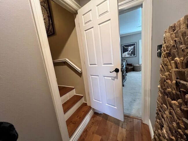 Building Photo - 37 Lafayette Pl