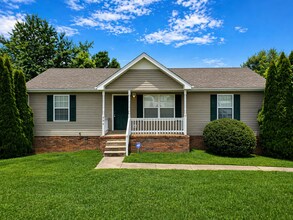 Building Photo - 994 Bobcat Dr