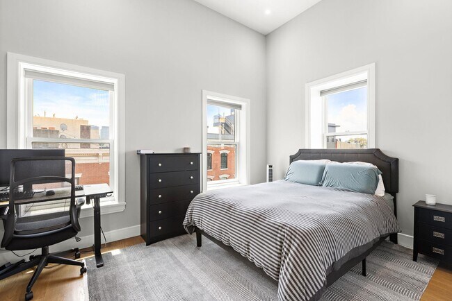 Building Photo - 56 3rd St