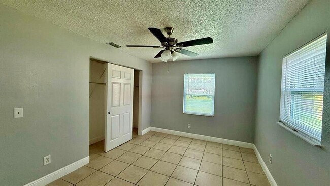 Building Photo - 1511 Mabbette St