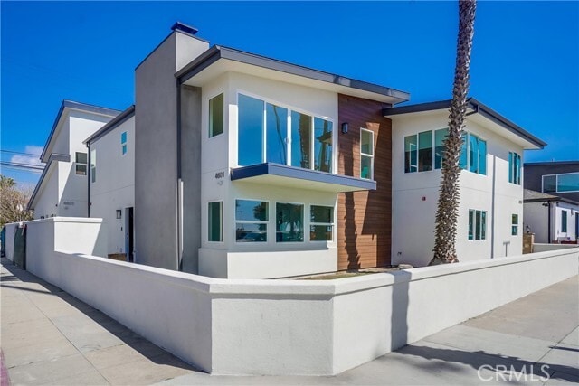 Building Photo - 4601 E Ocean Blvd