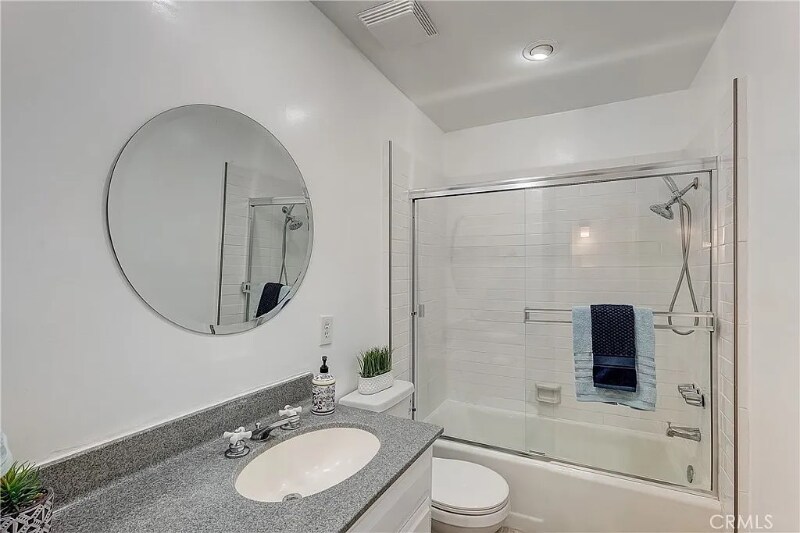 Building Photo - 1935 Alpha Rd