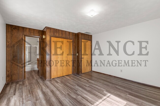 Building Photo - 4263 Cumberland St