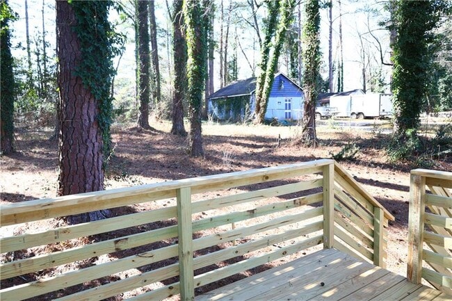 Building Photo - 1876 Sandtown Rd SW