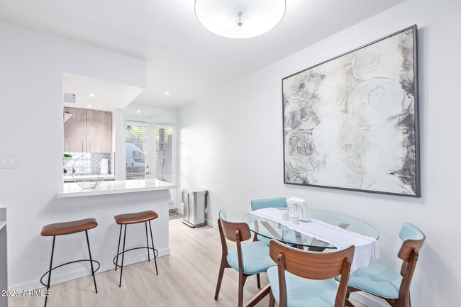 Building Photo - 1449 E Highland Ave