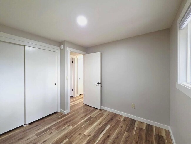 Building Photo - 3BR Duplex That Lives Like a Home | Huge Driveway + Private Yard + Deck