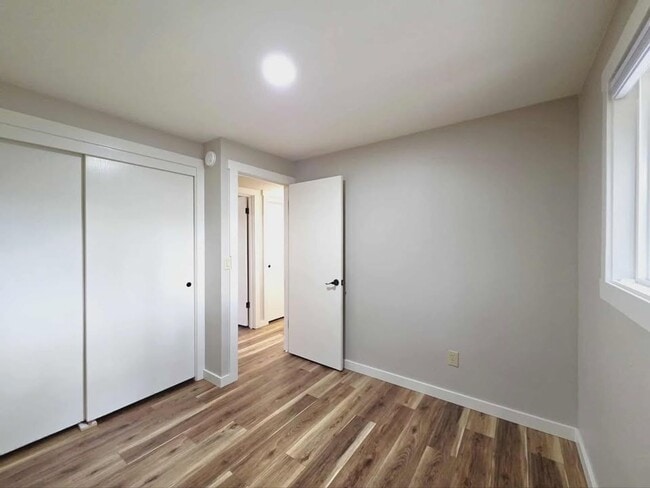 Building Photo - FIRST MONTH FREE** 3BR Duplex That Lives Like a Home | Huge Driveway + Private Yard + Deck