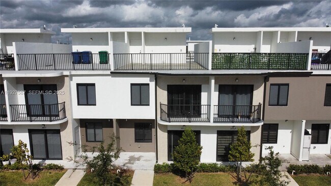 Building Photo - 14573 SW 261st Terrace