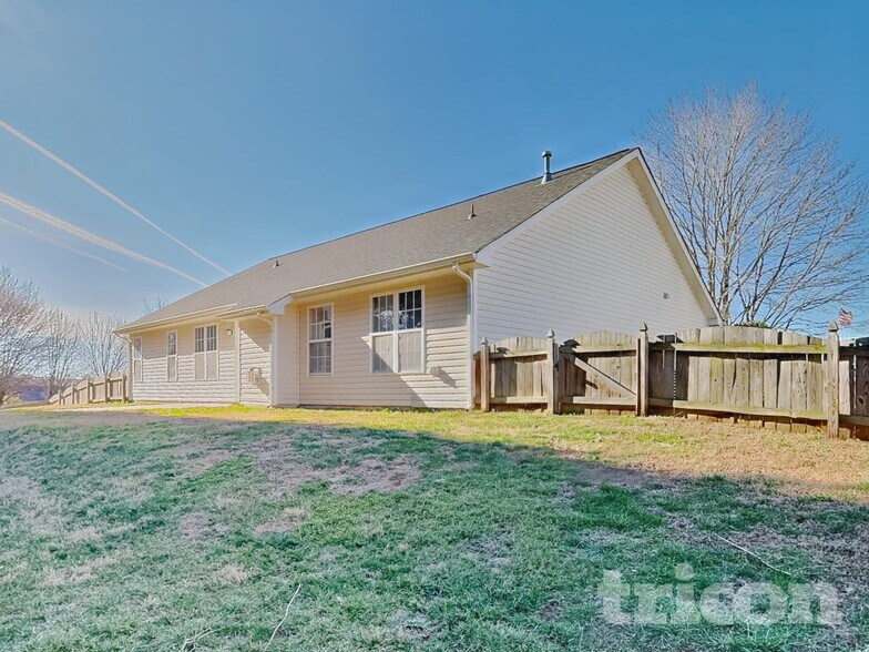 Building Photo - 285 Stone Meadow Ct