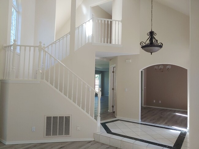 Building Photo - Executive Four Bedroom Home in Post Falls