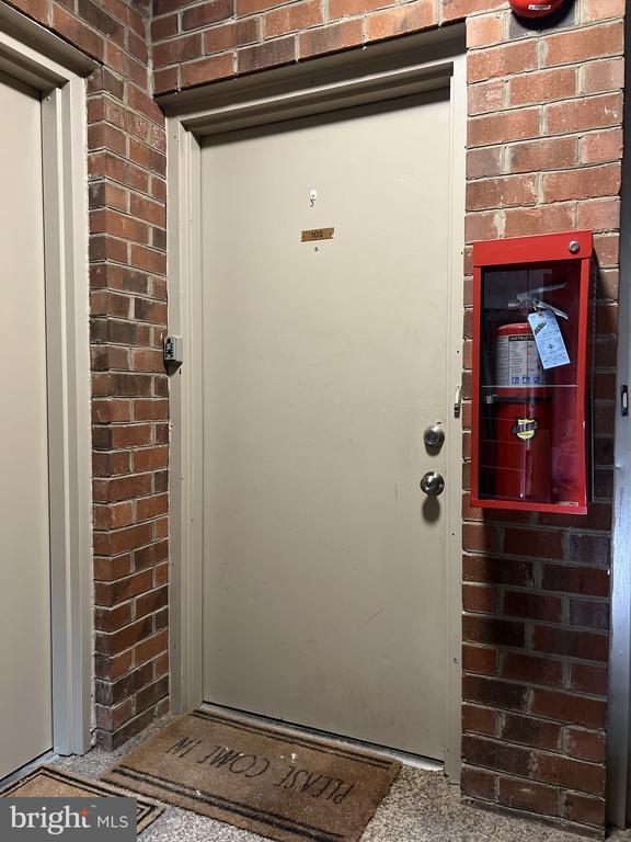 Building Photo - 8141 Needwood Rd