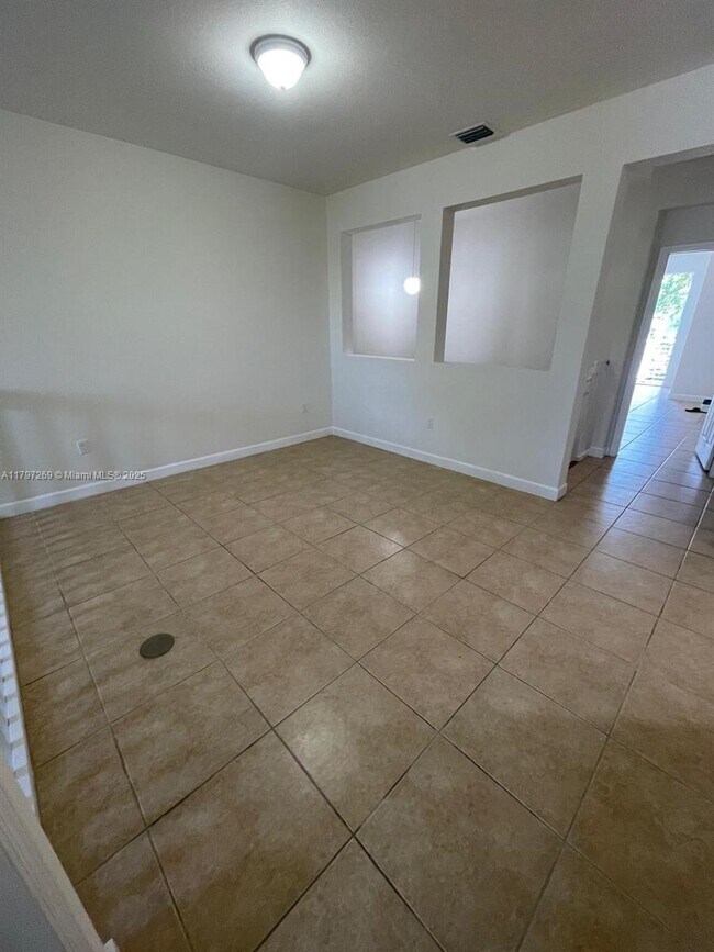 Building Photo - 11432 NW 75th Terrace