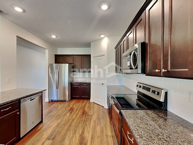 Building Photo - 32 Atlanta Dr