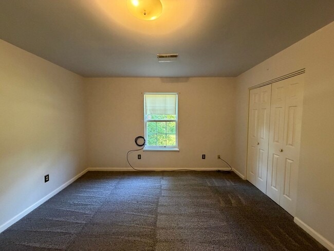 Building Photo - 137 Snapdragon Rd