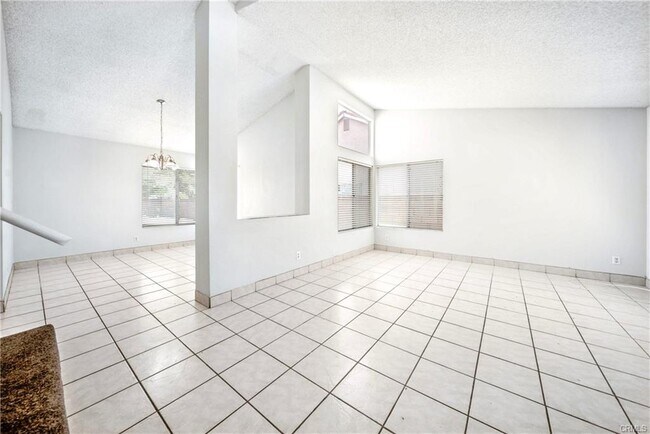 Building Photo - 771 W Ave E