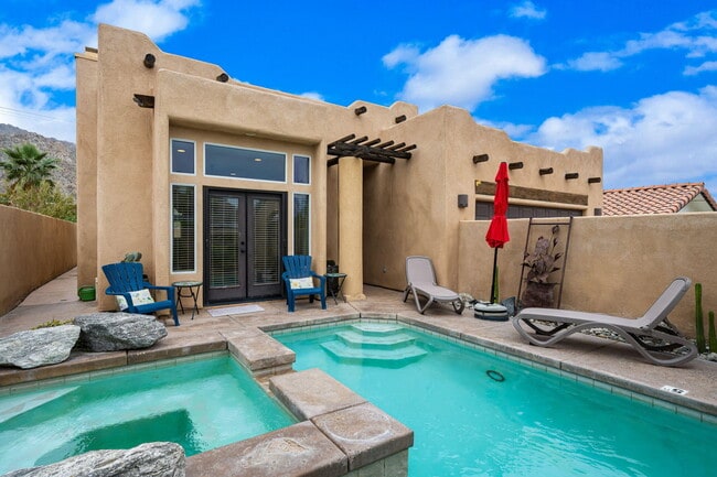 Building Photo - 53845 Avenida Alvarado