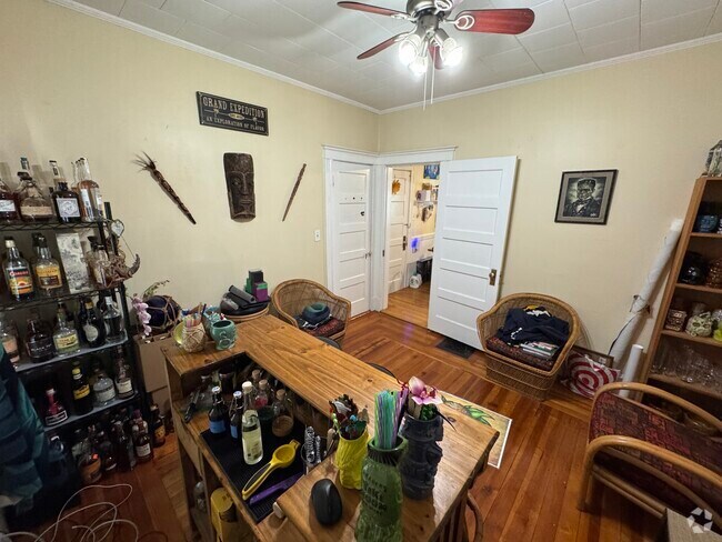 Building Photo - 294 Highland Ave