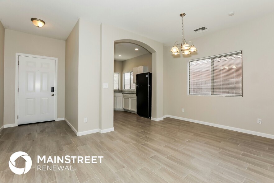 Building Photo - 10404 E Baltimore Cir