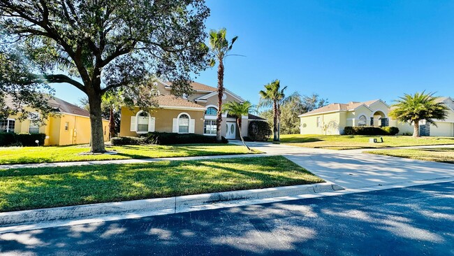 Building Photo - 4 Bedroom 3 Bath Home in Regency Hills