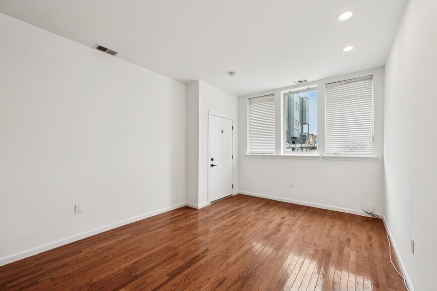 Building Photo - 1629 Germantown Ave