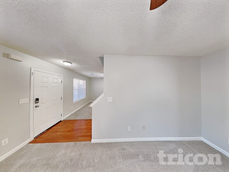 Building Photo - 135 Williams Bluff