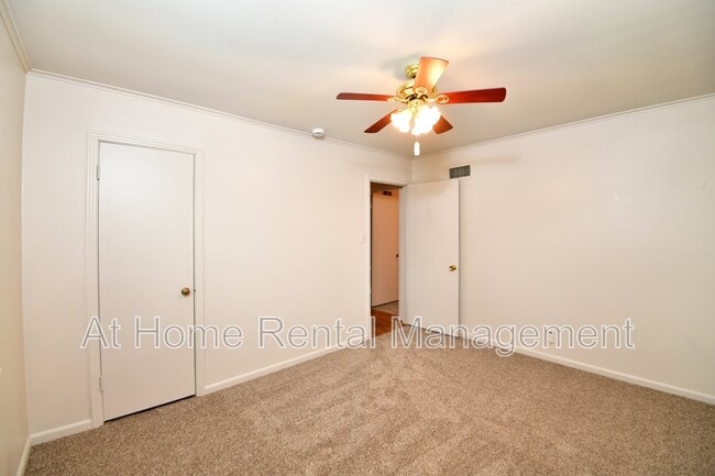 Building Photo - 3707 E 29th St