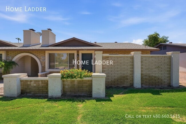 Building Photo - 1021 W Laguna Dr