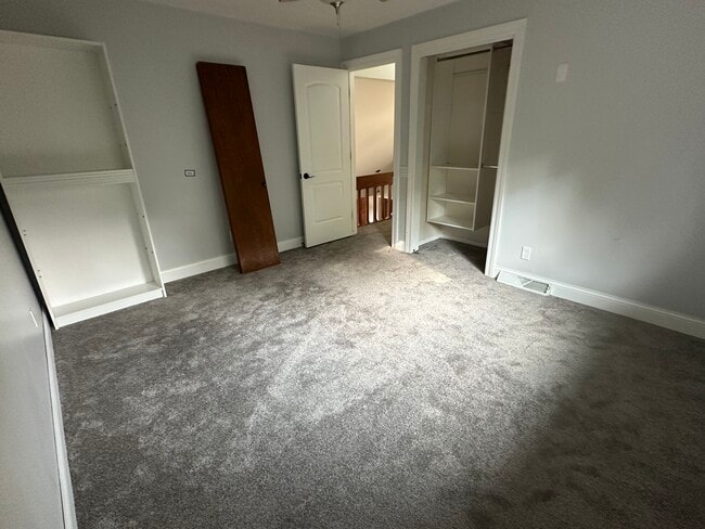 Building Photo - 1009 Stanford Dr