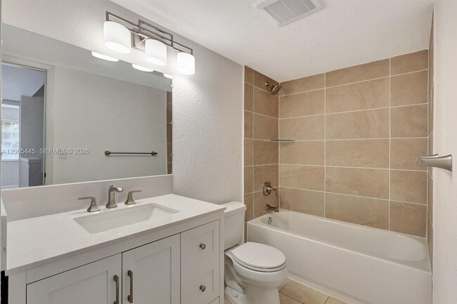 Building Photo - 1733 Village Blvd