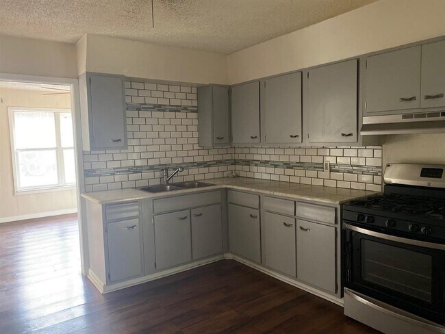 Building Photo - 115 Aracely Lane