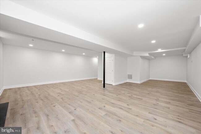 Building Photo - 8225 Hawkins Creamery Rd