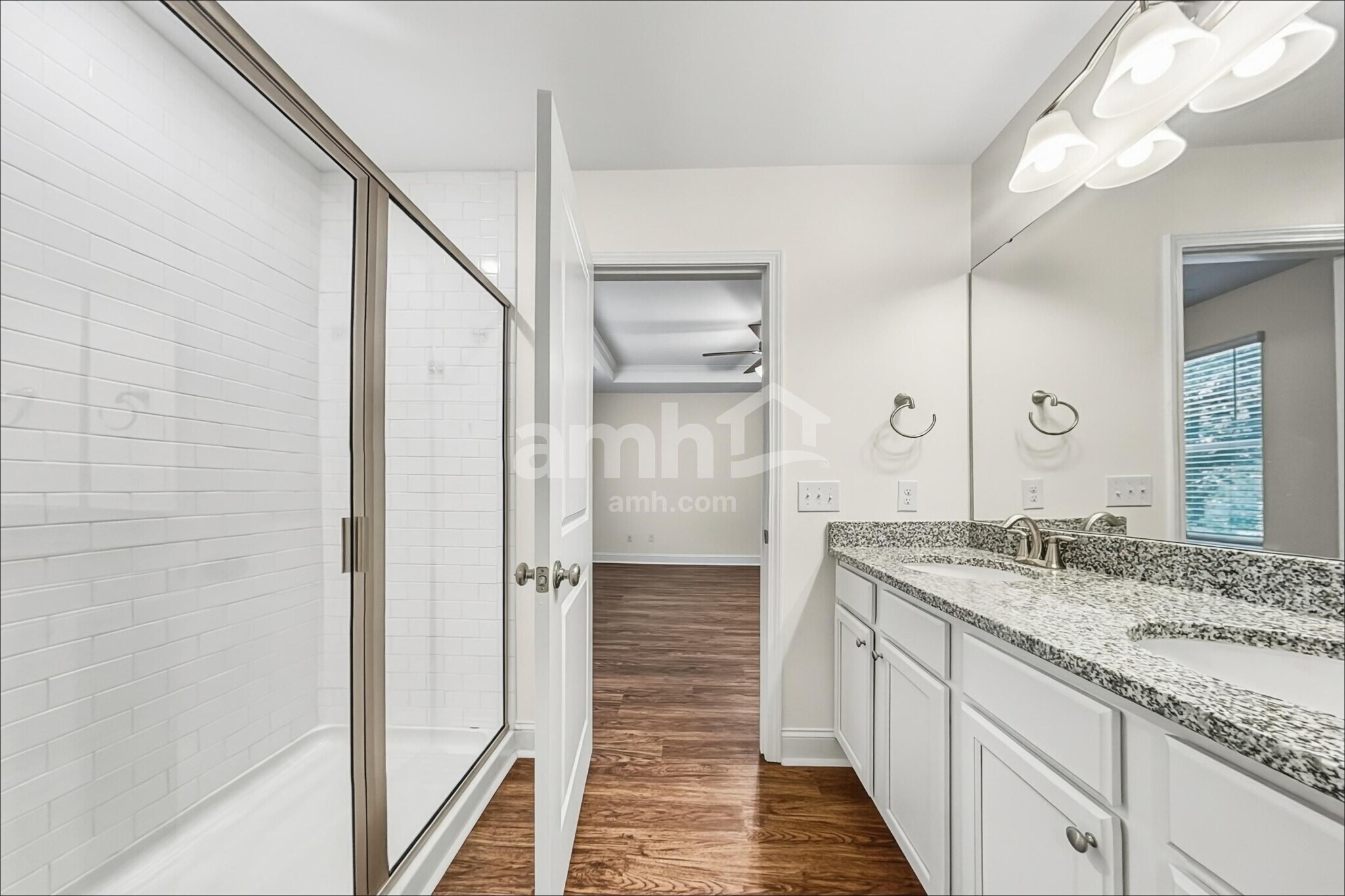 Building Photo - 1831 Produce Ln