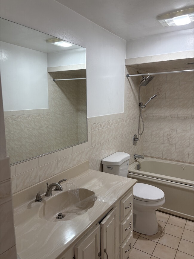 Building Photo - 32 Maiden Ln