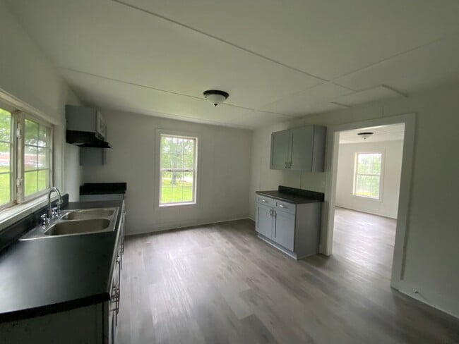 Building Photo - Newly remodeled home is located in Lancast...